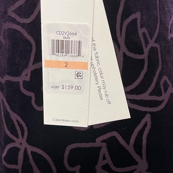 🎩🗝️ NWT $159 Calvin Klein Purple Short V-Neck Ruffled Hem Faux Wrap Velvet Dress - Picture 10 of 14